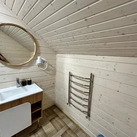 біля річки Apartment *